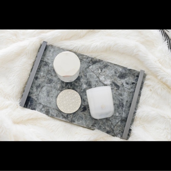 Kendra Scott Labradorite Stone Slab Tray (16” x 10”) New In Box - Reemoly - Picture 3 of 3